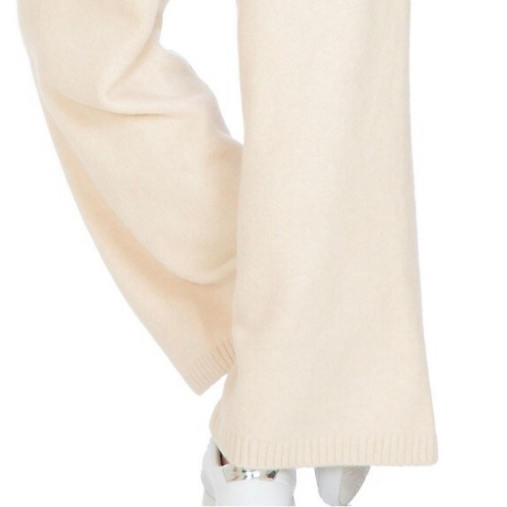 Guess Cream Wide-Leg Tie-Waist Pants - Picture 2 of 13